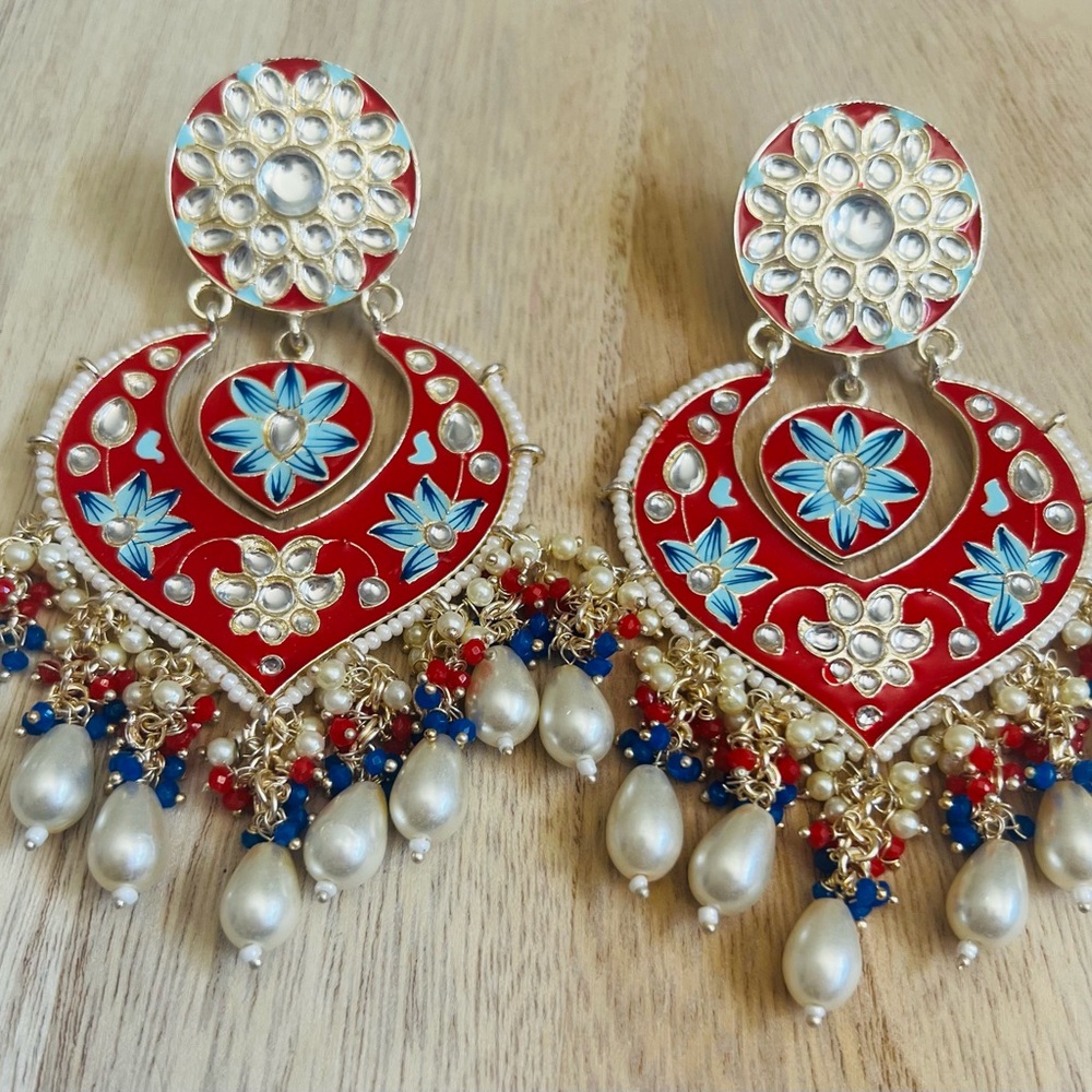 NEW Elegant Red and Gold Tone Floral Indian Earrings✨ - Picture 6 of 7